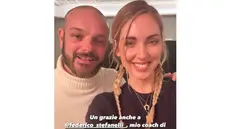 Una storia postata su Instagram da Chiara Ferragni per ringraziare Federico Stefanelli, ritratto assieme a lei