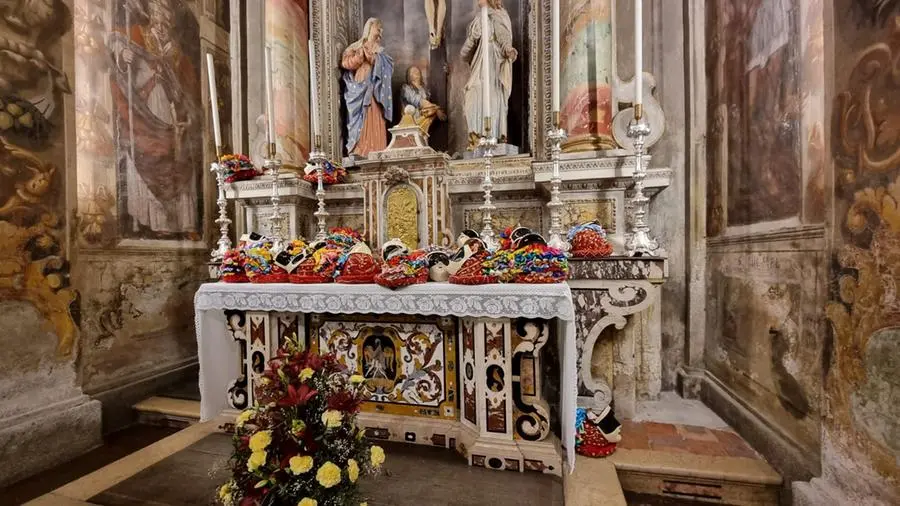 A Bagolino la messa solenne in San Giorgio: il Carnevale può iniziare