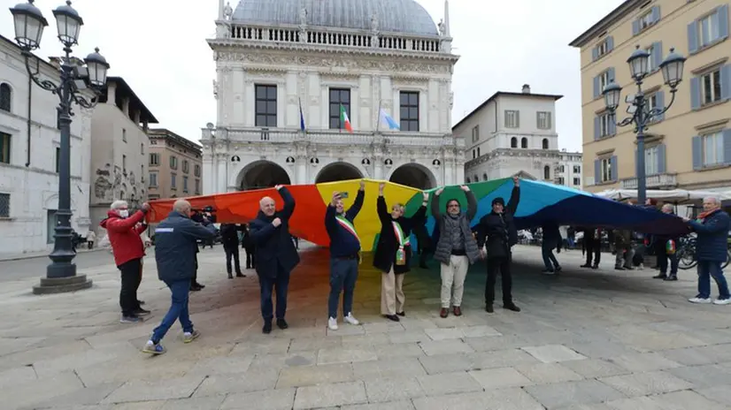 La marcia per la pace in centro a Brescia