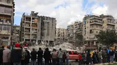 Edifici crollati nel quartiere di Masharqa, ad Aleppo - Foto Epa © www.giornaledibrescia.it