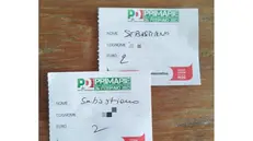 Due delle ricevute ottenute dal finto dem alle Primarie nei circoli Pd per il contributo previsto di due euro - © www.giornaledibrescia.it