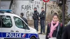 Poliziotti francesi - Foto Ansa © www.giornaledibrescia.it