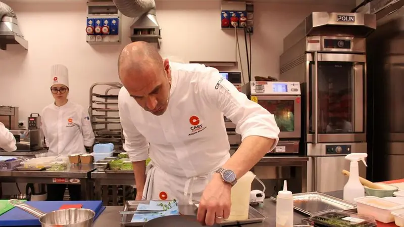 Lo chef Angelo Biscotti sarà il formatore in alcune puntate - © www.giornaledibrescia.it