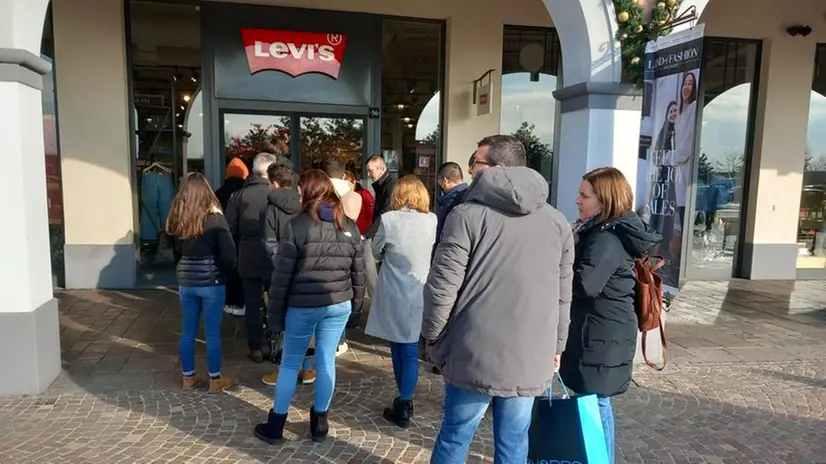 Affluenza alta al Franciacorta Village per il primo giorno di saldi