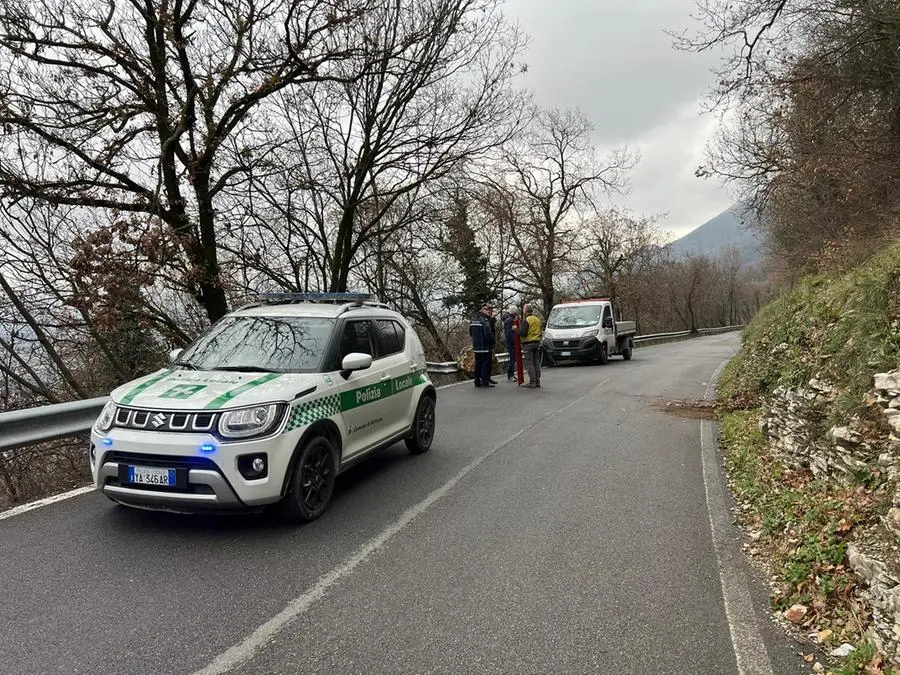 Il distacco di un roccione a Botticino