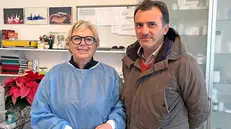 La dottoressa di Visano Cecilia Antonioli e il sindaco Francesco Piacentini - © www.giornaledibrescia.it