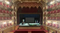 Il Teatro Grande pronto per la cerimonia e le misure di sicurezza per l'arrivo di Mattarella