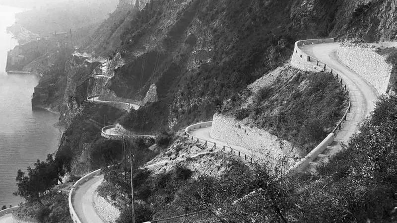 Strada dei Dossi, la via per Tignale sistemata dopo la Grande Guerra - Foto Fondazione Negri