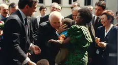 La visita del Presidente della Repubblica Oscar Luigi Scalfaro a Castenedolo, nel 1994 - © www.giornaledibrescia.it