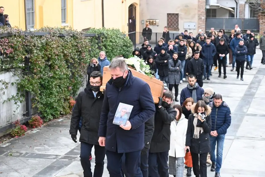 I funerali a Flero di Nicola Battagliola