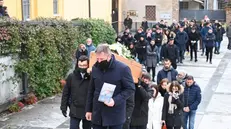 I funerali a Flero di Nicola Battagliola