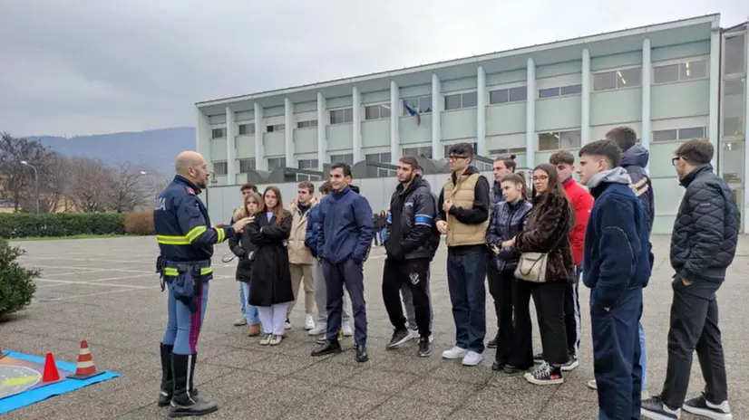 Mattinata di formazione per la sicurezza stradale al Leonardo di Brescia