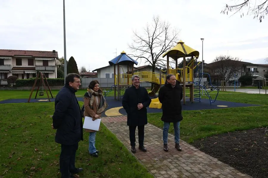 L'inaugurazione del parco di via Cacciamali