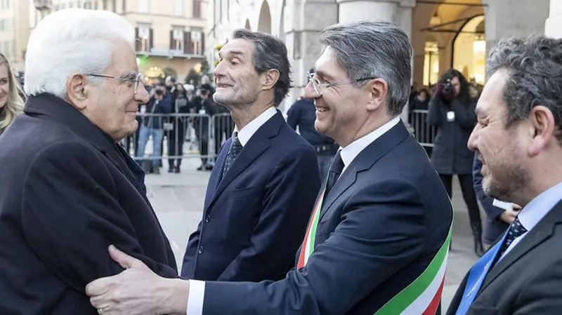 L'accoglienza di Mattarella da parte del sindaco Del Bono - Foto Ufficio stampa Quirinale