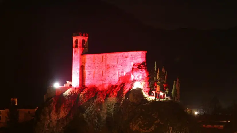 La Rocca di Sabbio Chiese tinta di rosa per il Giro d'Italia 2023 - Foto fornite dall'Ufficio Stampa ciclismo Rcs Sport