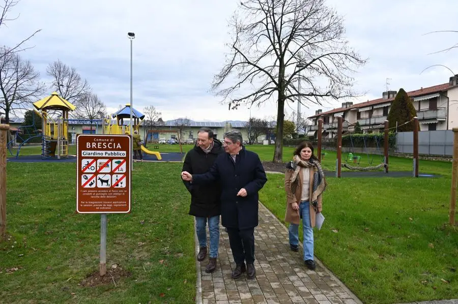 L'inaugurazione del parco di via Cacciamali