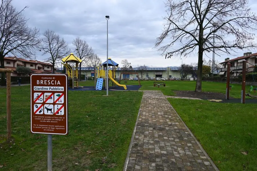 L'inaugurazione del parco di via Cacciamali