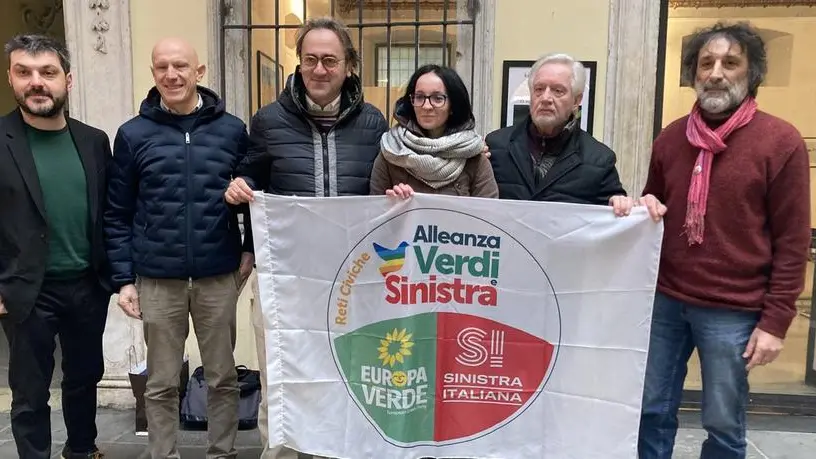 I candidati alle Regionali con il co-portavoce nazionale Angelo Bonelli e il coordinatore Fierro