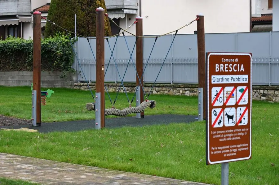 L'inaugurazione del parco di via Cacciamali