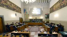La sala del consiglio provinciale - Foto Marco Ortogni/Neg © www.giornaledibrescia.it