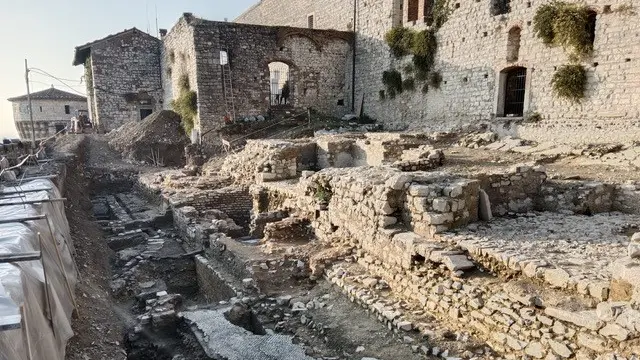 Tesoro ritrovato. Uno scorcio dell’area degli scavi che si sviluppa accanto al Castello