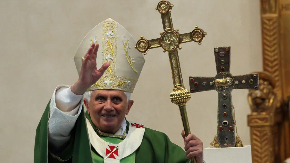 e' morto il papa oggi