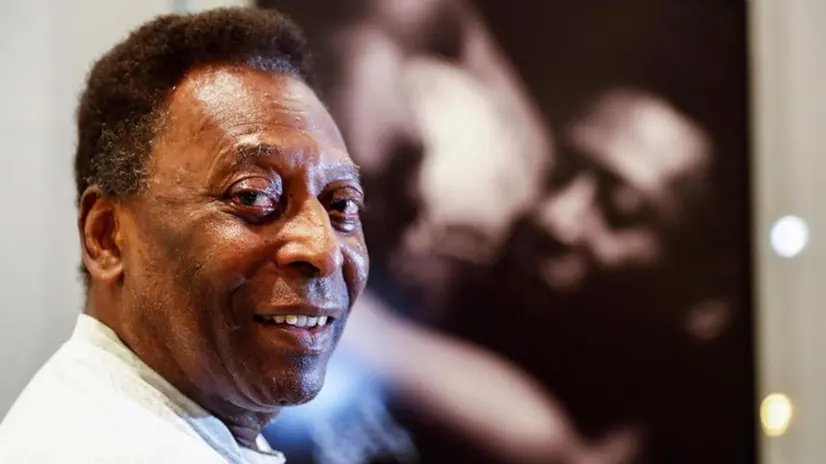 Calcio mondiale in lutto, è morto Pelè