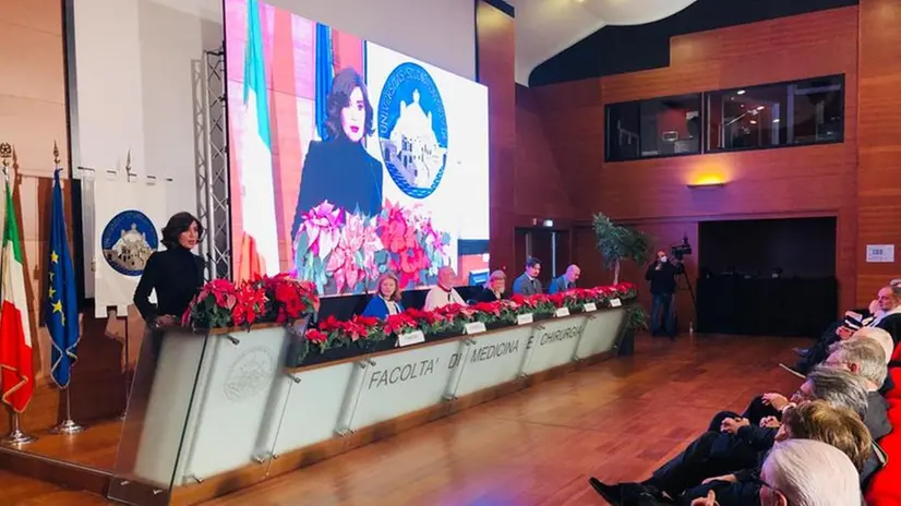 Il ministro Bernini all'inaugurazione dell'anno accademico della Facoltà di medicina