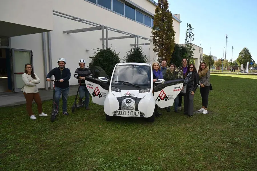 Sicurezza stradale al Polivalente di via Collebeato