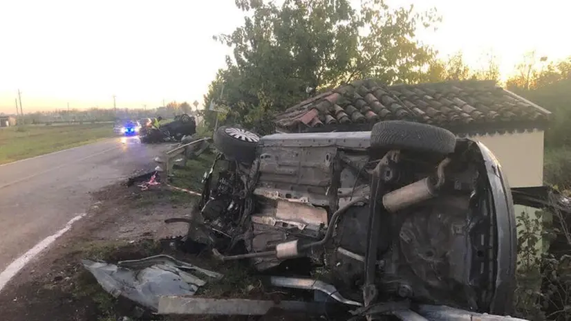 Ghedi, schianto al crociale e due auto ribaltate: ferite le conducenti
