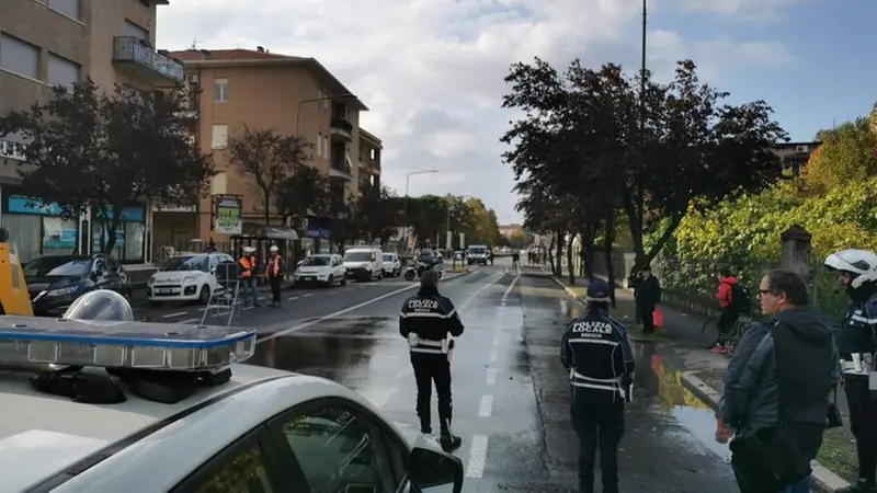 Viale Piave chiusa per lo scoppio di una tubatura