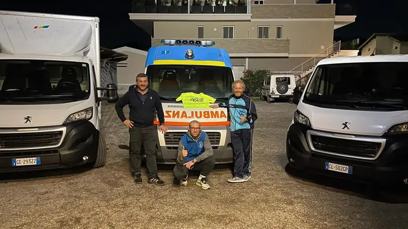 L'ambulanza pediatrica acquistata con i fondi raccolti da Cycling for Peace
