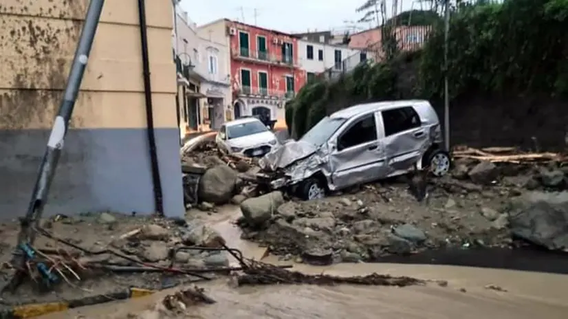 Frana a Ischia: la devastazione a Casamicciola