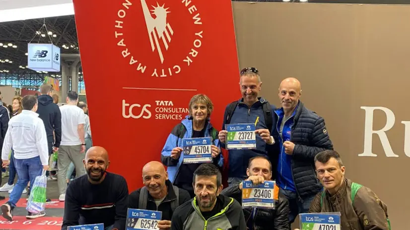Folla di runner da Brescia a New York per la maratona