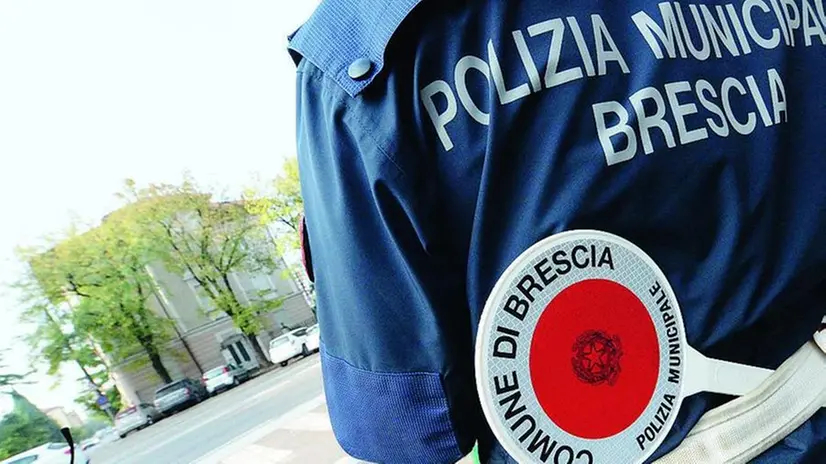 Un agente di polizia - © www.giornaledibrescia.it