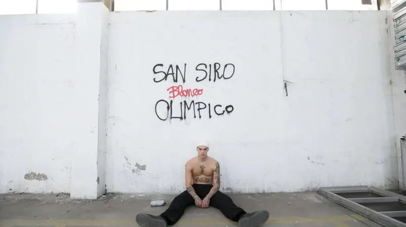 Il più giovane italiano a cantare in uno stadio