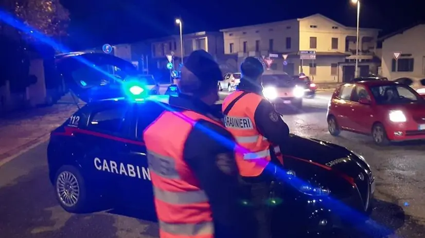 I carabinieri di Verolanuova sulle tracce del malvivente - © www.giornaledibrescia.it