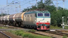 Un treno merci (foto d'archivio) - © www.giornaledibrescia.it