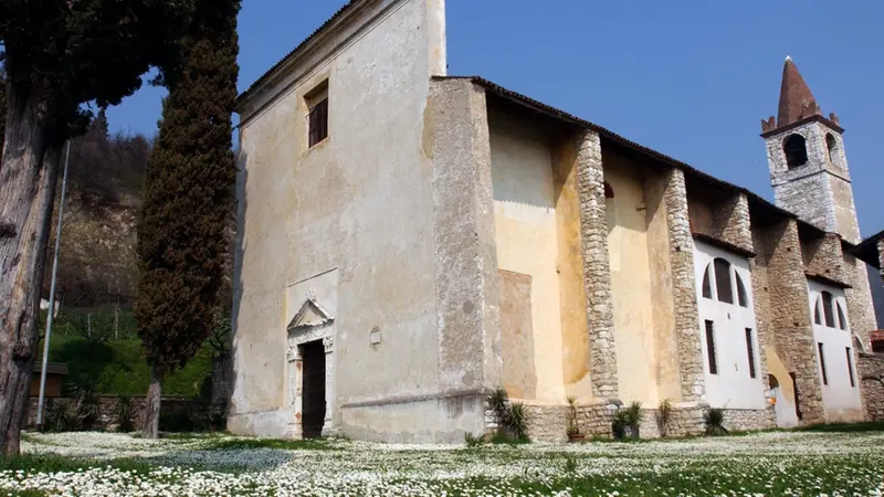 Santa Maria Assunta, o Chiesa dei Morti, a Piè del Dosso di Gussago - © www.giornaledibrescia.it