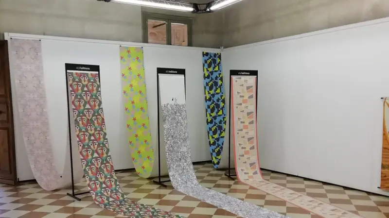 Progetti di tessuti e di arazzi alla mostra #Archives - Foto © www.giornaledibrescia.it