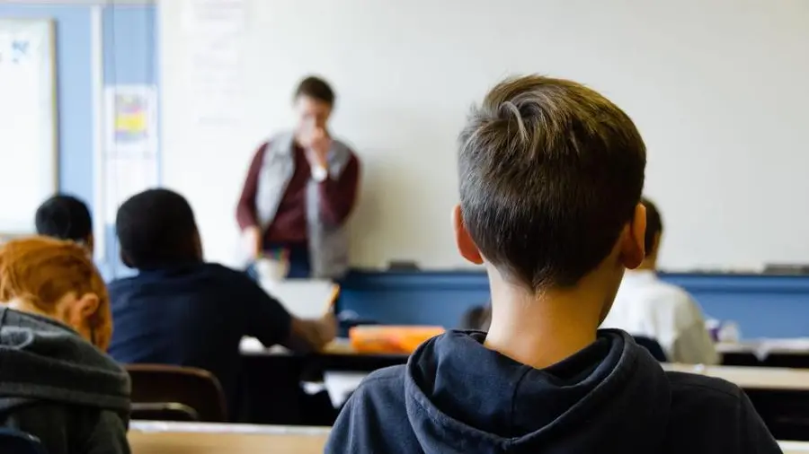 Sui banchi di scuola