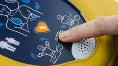 L'iniziativa prevede l'installazione di defbrillatori nei condomini