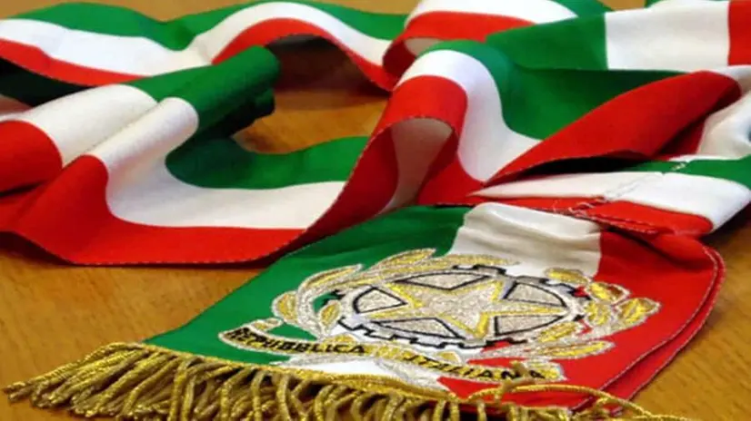 Una fascia tricolore di quelle indossate dai sindaci - © www.giornaledibrescia.it