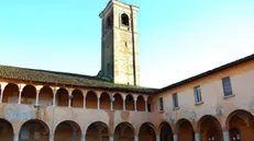 Il chiostro della chiesa di Santa Maria della Rosa a Calvisano - Foto archivio Proloco Calvisano © www.giornaledibrescia.it