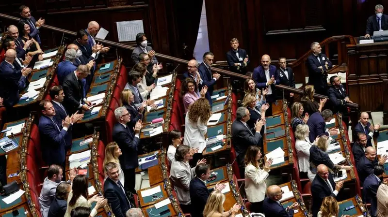 Il Parlamento dovrà dare la fiducia al nuovo governo