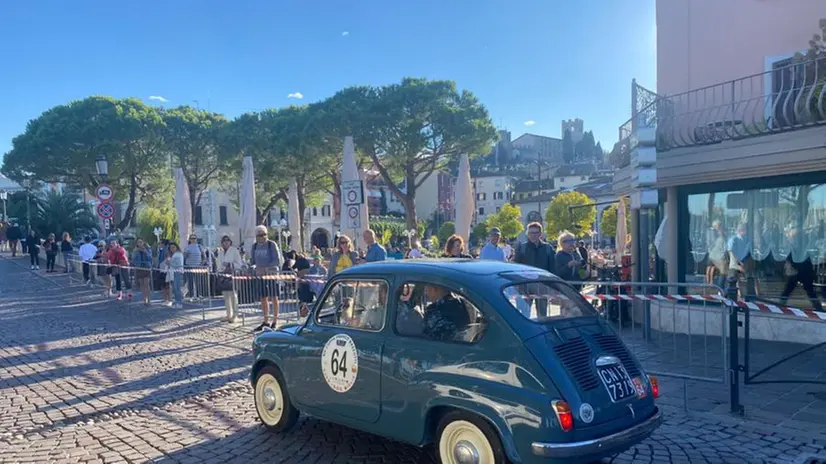 Auto storiche in partenza dal Museo Mille Miglia per la Coppa Franco Mazzotti