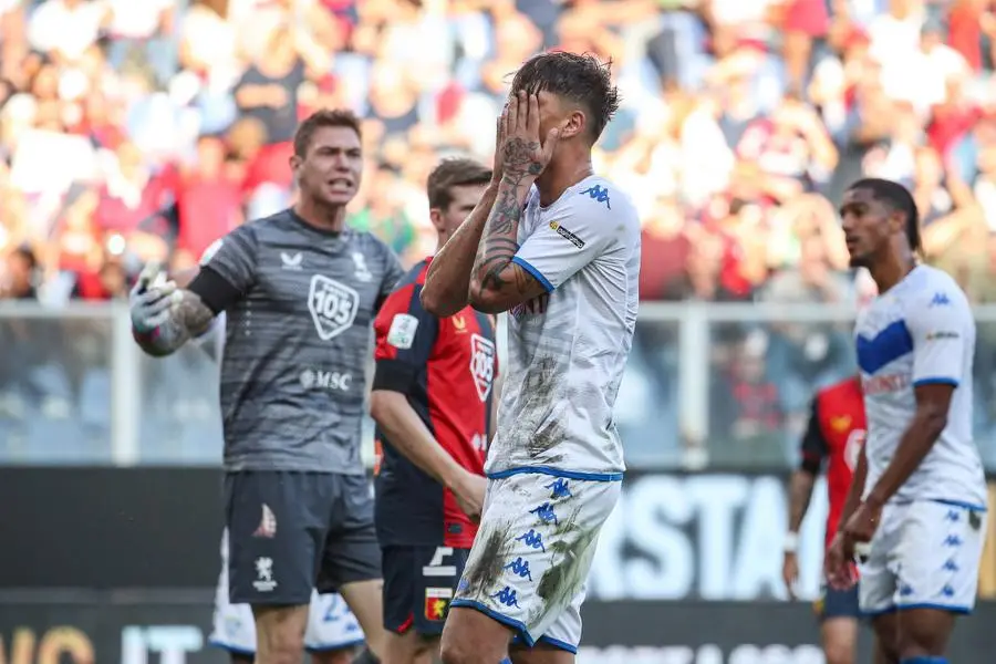 Le immagini di Genoa-Brescia