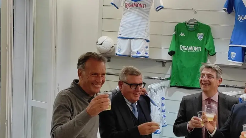 L'evento per il primo anno del Brescia store di via X Giornate