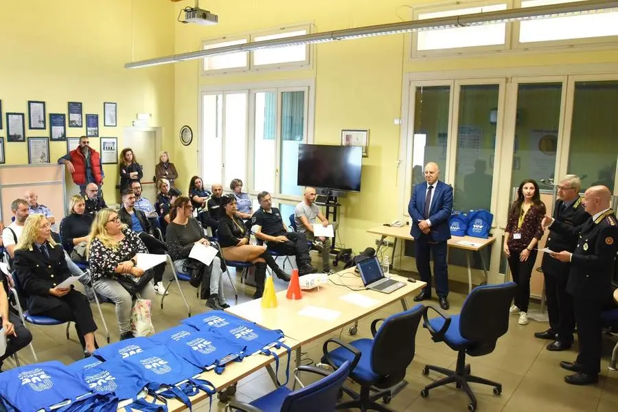 Alcuni momenti dell'incontro al Comando di via Donegani