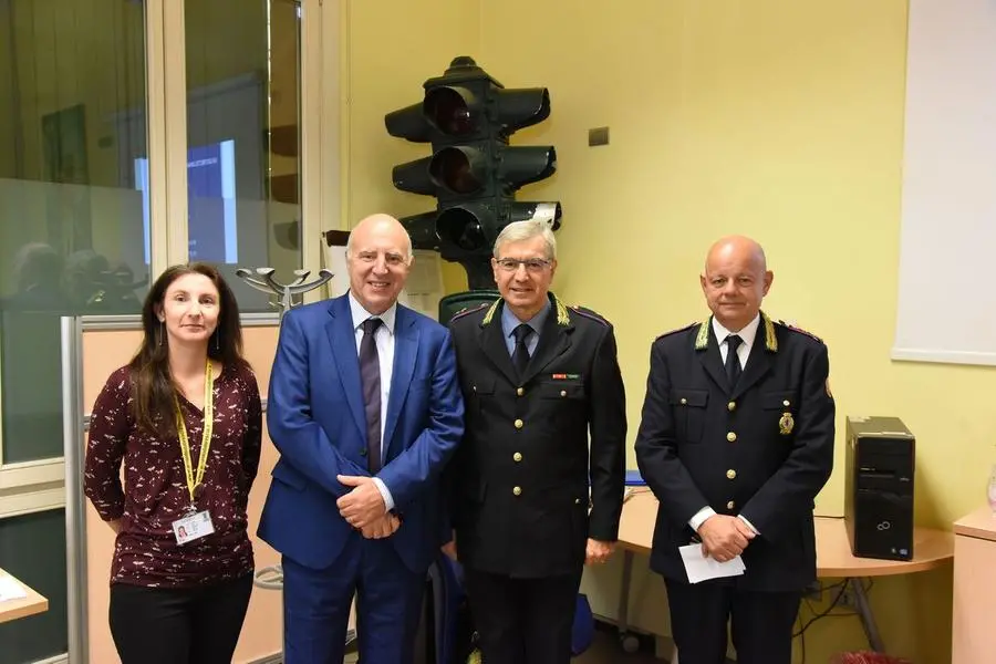 Alcuni momenti dell'incontro al Comando di via Donegani